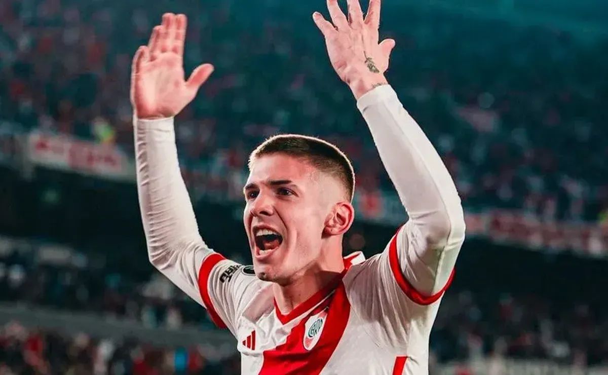 Mastantuono celebrates against Boca Juniors.