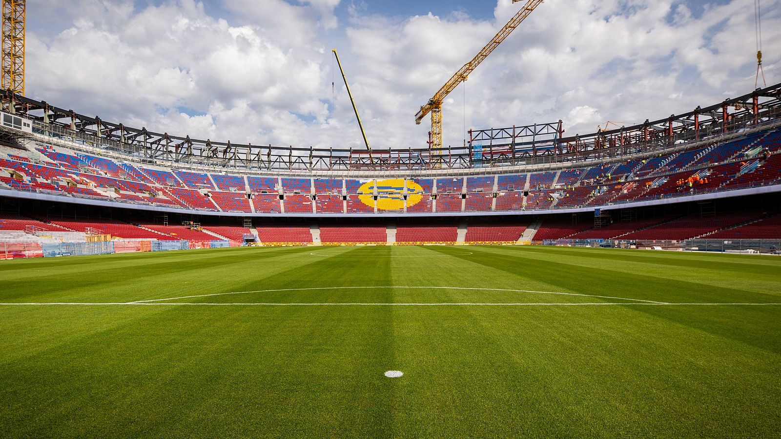 Camp Nou construction continues.