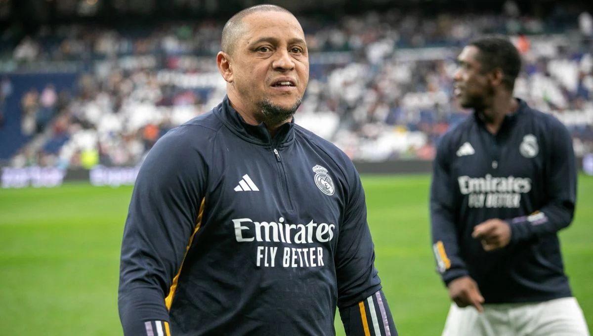 Carlos out on the pitch in Real Madrid gear.